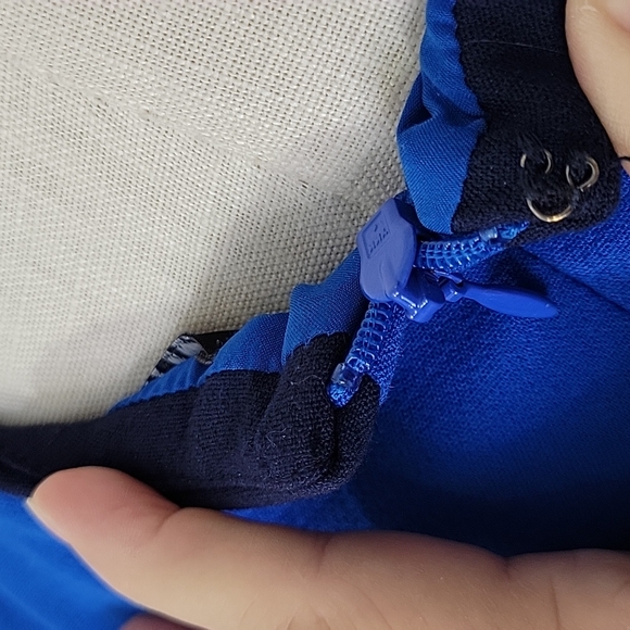 The Limited Sleeveless Blue and Black Dress SZ 4 - Picture 11 of 12